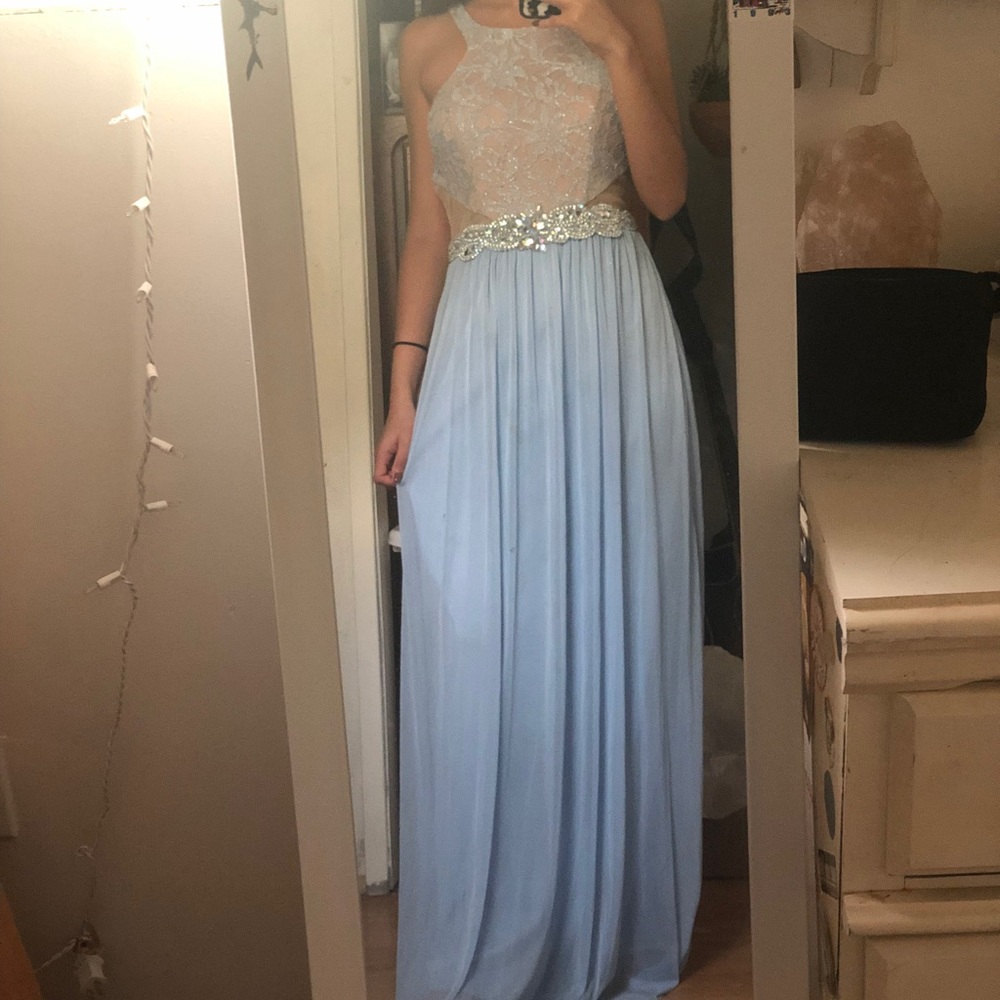 Prom/Homecoming/wedding/Sweet 16 Dress 💙